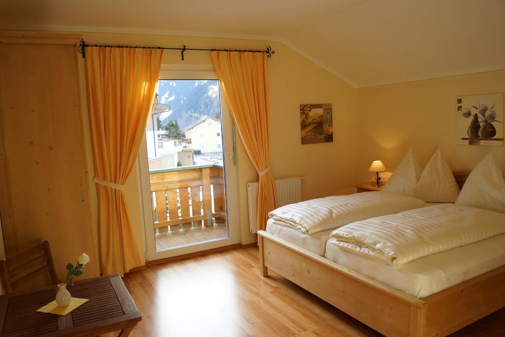 Chalet Olympia Neustift im Stubaital Room photo
